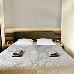 公寓 Geraeumiges City-apartment Mit 2 Badezimmer Und Parkplaetzen D46-og *