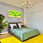Geraeumiges City-apartment Mit 2 Badezimmer Und Parkplaetzen D46-og