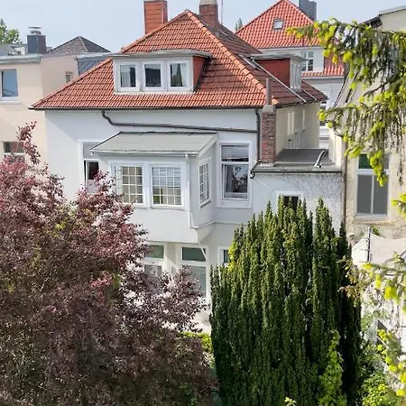 Geraeumiges City-apartment Mit 2 Badezimmer Und Parkplaetzen D46-og *