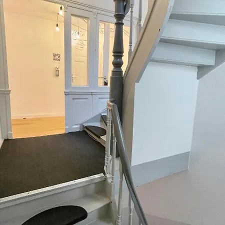 Geraeumiges City-apartment Mit 2 Badezimmer Und Parkplaetzen D46-og * Oldenburg