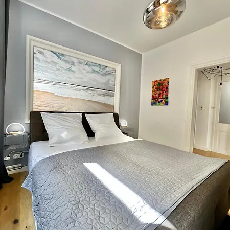 Geraeumiges City-apartment Mit 2 Badezimmer Und Parkplaetzen D46-og Lejlighed *