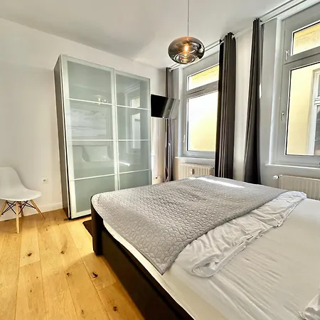 Geraeumiges City-apartment Mit 2 Badezimmer Und Parkplaetzen D46-og Apartamento