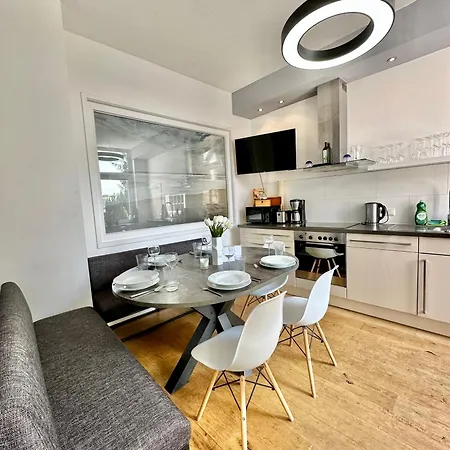 Geraeumiges City-apartment Mit 2 Badezimmer Und Parkplaetzen D46-og Apartment