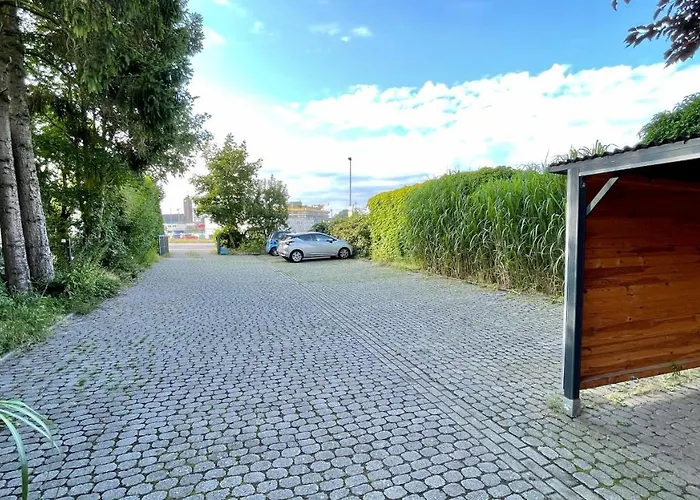 Geraeumiges City-apartment Mit 2 Badezimmer Und Parkplaetzen D46-og Apartment *