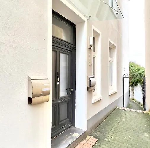Geraeumiges City-apartment Mit 2 Badezimmer Und Parkplaetzen D46-og * Oldenburg