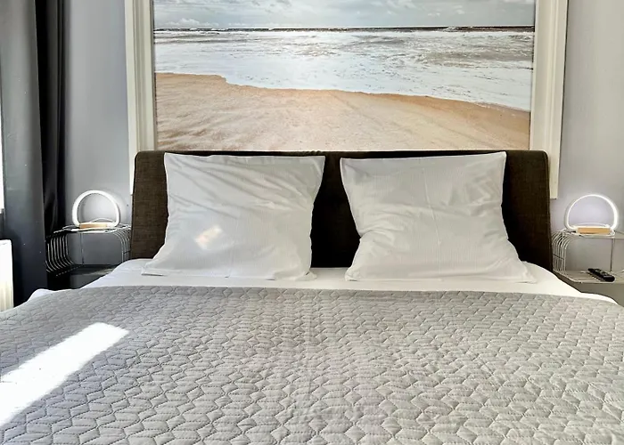 Geraeumiges City-apartment Mit 2 Badezimmer Und Parkplaetzen D46-og Oldenburg