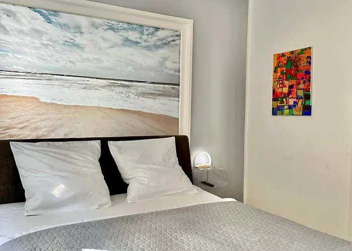 Geraeumiges City-apartment Mit 2 Badezimmer Und Parkplaetzen D46-og *