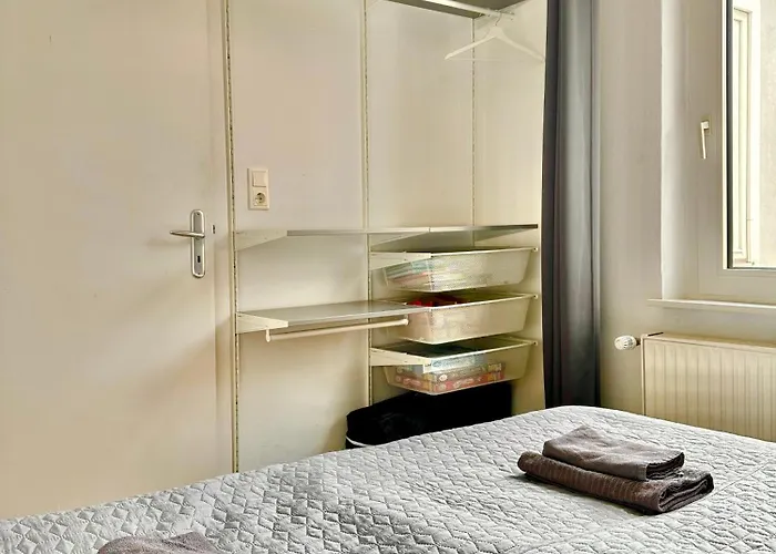 Geraeumiges City-apartment Mit 2 Badezimmer Und Parkplaetzen D46-og