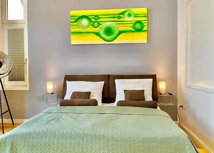 Apartment Geraeumiges City-apartment Mit 2 Badezimmer Und Parkplaetzen D46-og